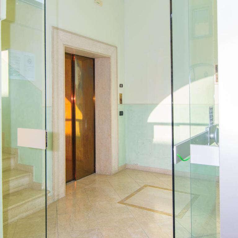 Newly Renovated Studio 500m from Lake Garda - Appartamento con 1 Camera da Letto - 24