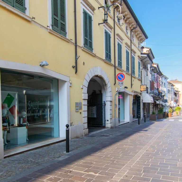 Newly Renovated Studio 500m from Lake Garda - Appartamento con 1 Camera da Letto - 27