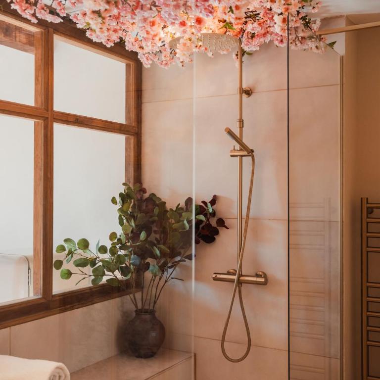 Suite Kyoto, experience Japonaise & shower spa XXL au coeur d'Uzès - Appartement 1 Chambre - 34