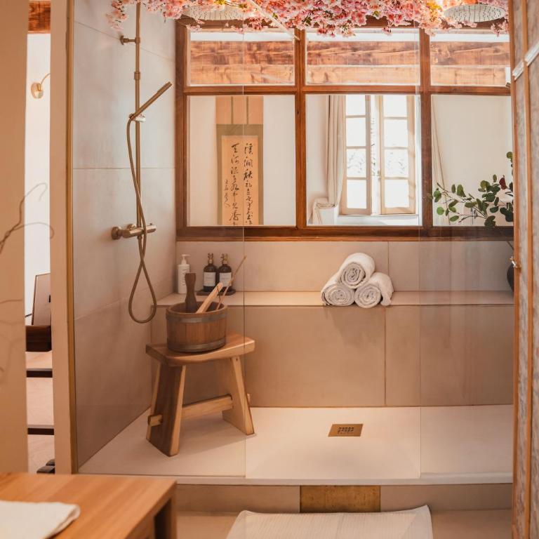 Suite Kyoto, experience Japonaise & shower spa XXL au coeur d'Uzès - Appartement 1 Chambre - 30
