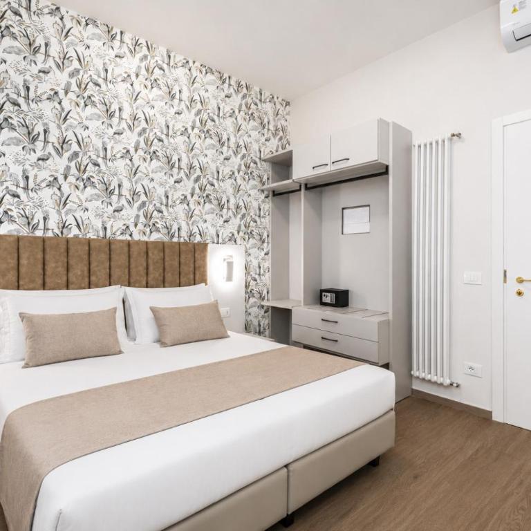Seven Suites Florence near station - Camera Matrimoniale Standard - 4