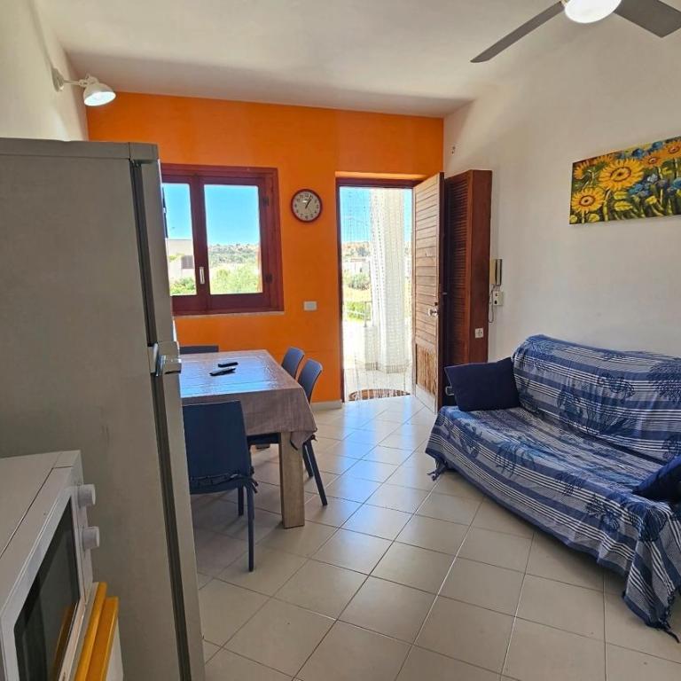 Casa Girasole - Appartamento con 1 Camera da Letto e Balcone - 14