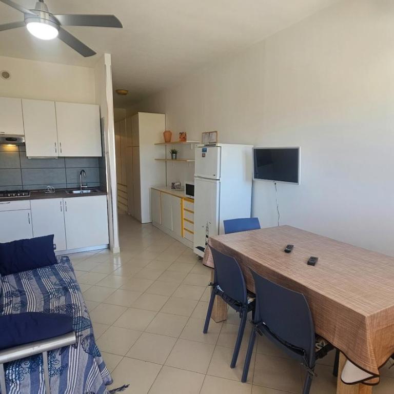 Casa Girasole - Appartamento con 1 Camera da Letto e Balcone - 13