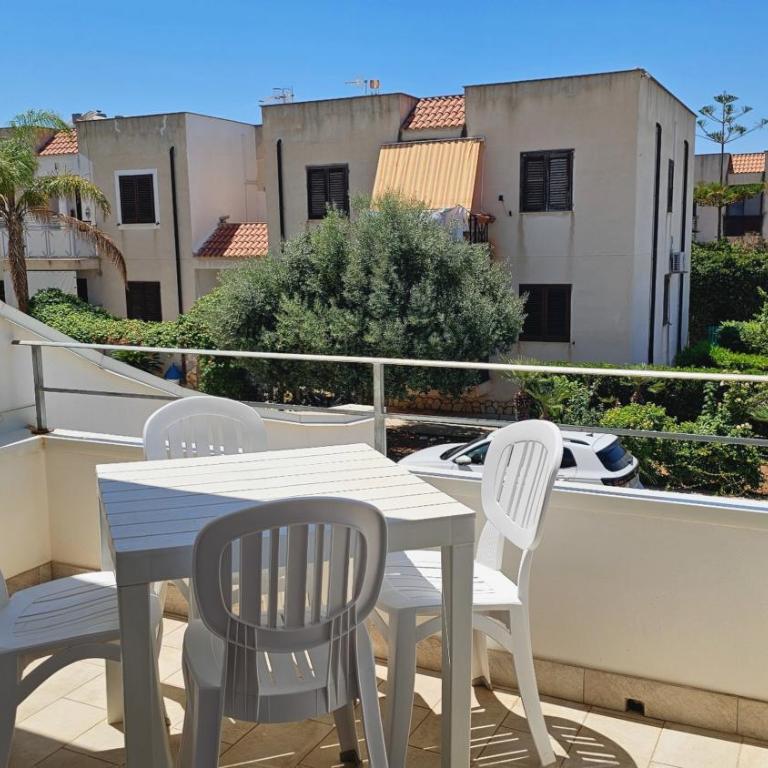 Casa Girasole - Appartamento con 1 Camera da Letto e Balcone - 18