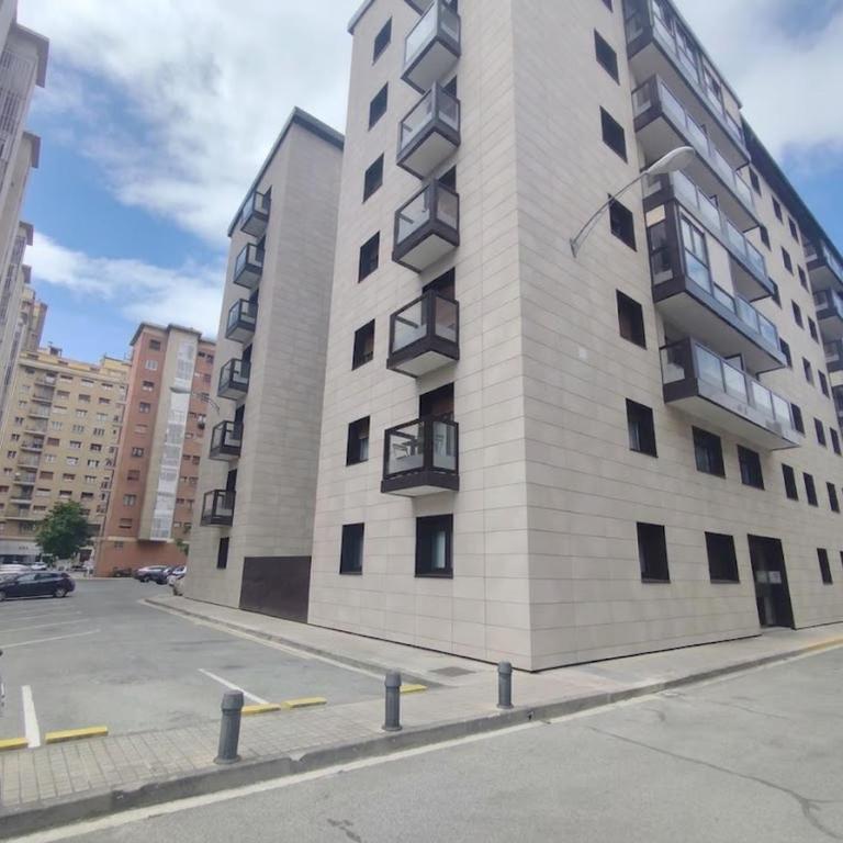 Los Arcos Pamplona Apartamento zona céntrica y tranquila - Apartamento de 3 dormitorios - 17