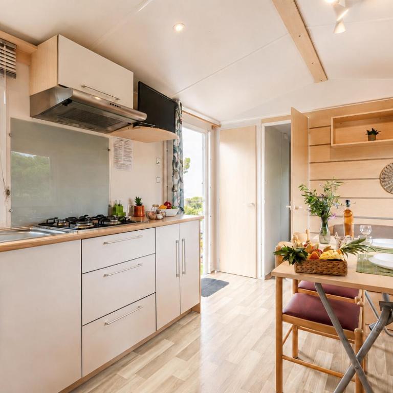 Le Photinia, mobil-home climatisé avec vue mer situé au cœur du domaine - Bungalow Deluxe - Vue sur Mer - 4