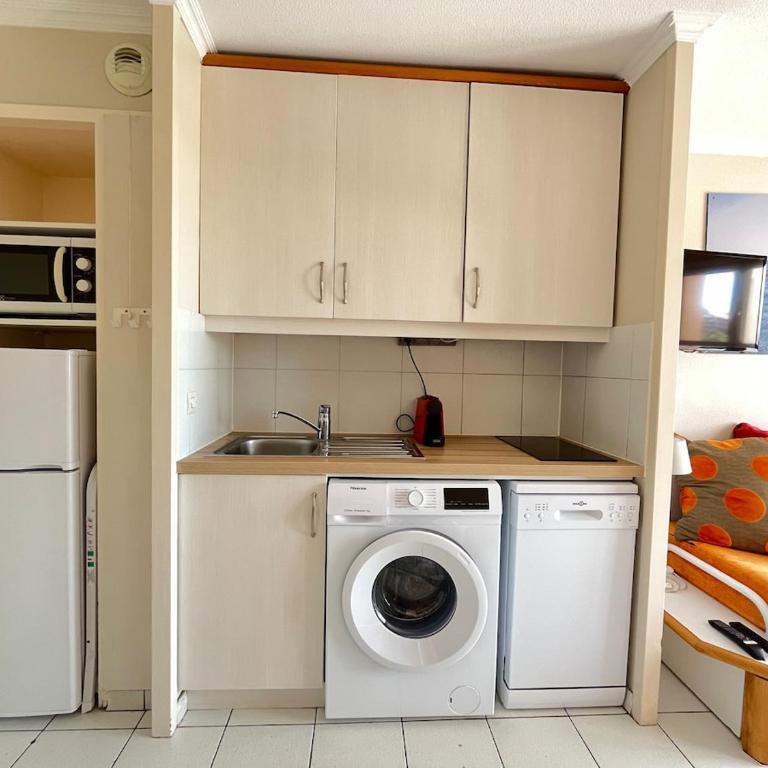 Red Apple Esterel - SEA view - WITHOUT Stairs - WIFI - Parking - Appartement 2 Chambres - 3