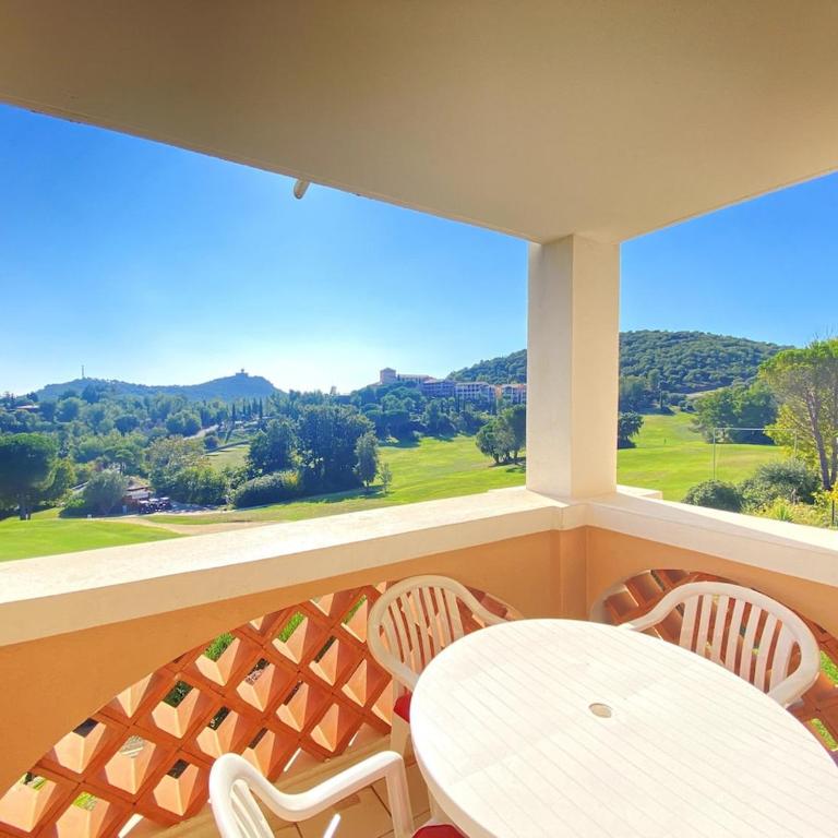Red Apple Esterel - SEA view - WITHOUT Stairs - WIFI - Parking - Appartement 2 Chambres - 32