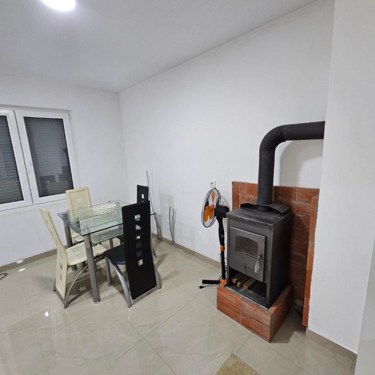 Beogradski mir - One-Bedroom Apartment - 5