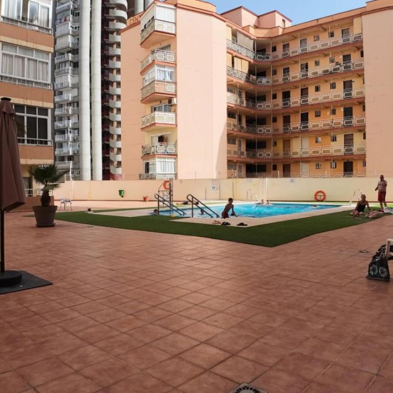 CENT7 - Central Studio with Seasonal Pool, AC and Lift - Torremolinos - Estudio - 3