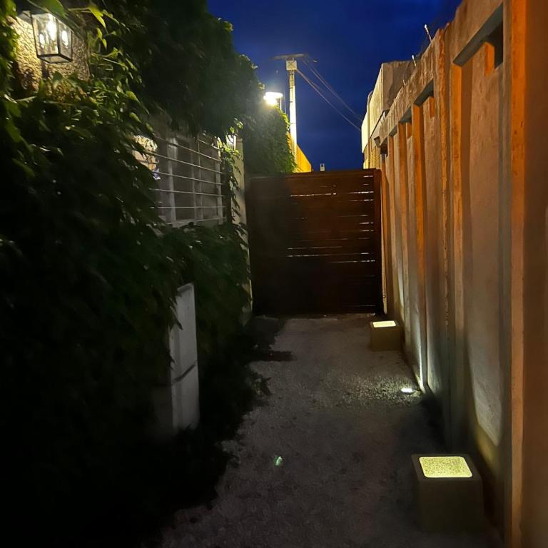 Pleasant house with garden and pool - Two-Bedroom Apartment - 9