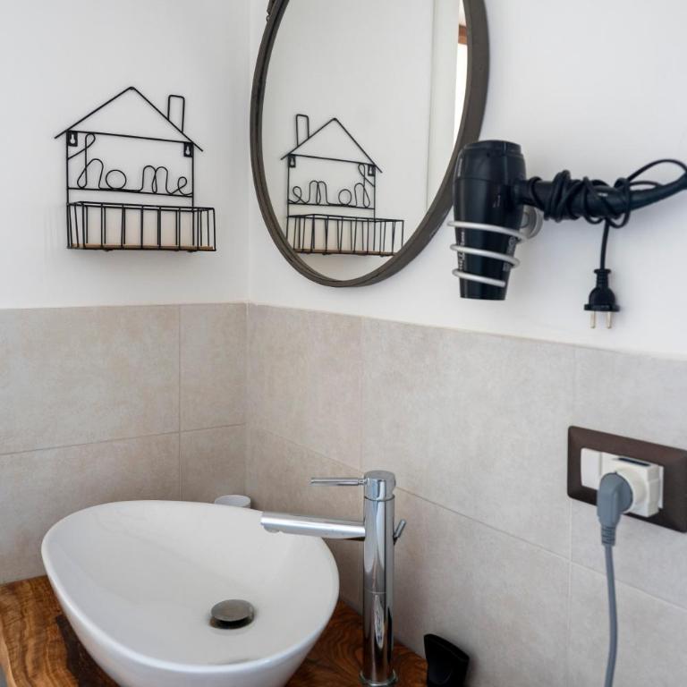 Dafni e Naide Apartment - Appartamento con 3 Camere da Letto e con Balcone - 57