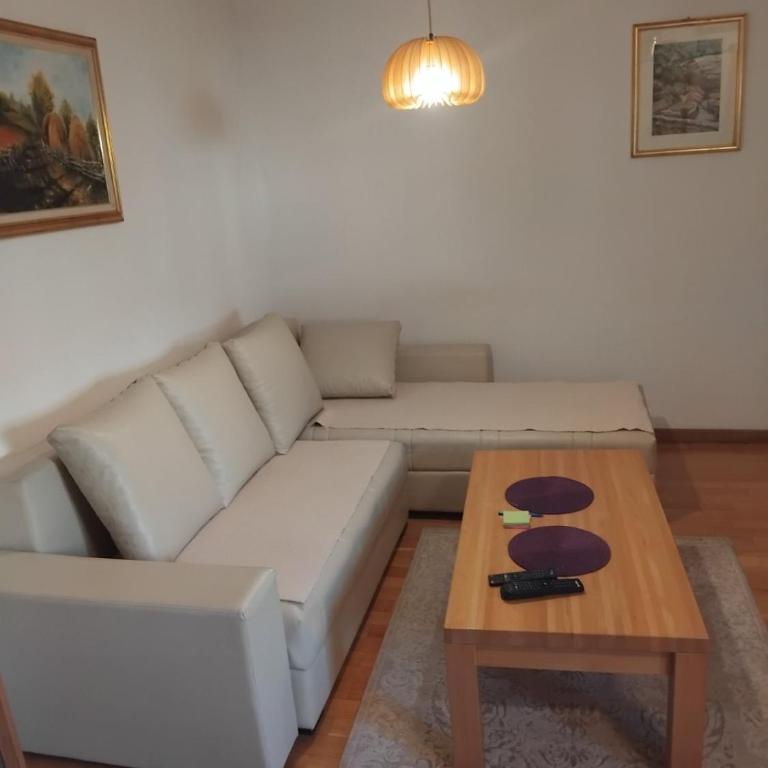 Holy Stone Apartment - Apartman sa 1 Spavaćom Sobom - 2