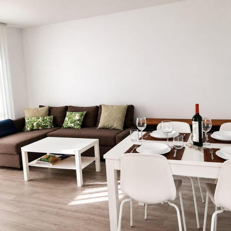 Sea View Terrace - Three-Bedroom Apartment - 1
