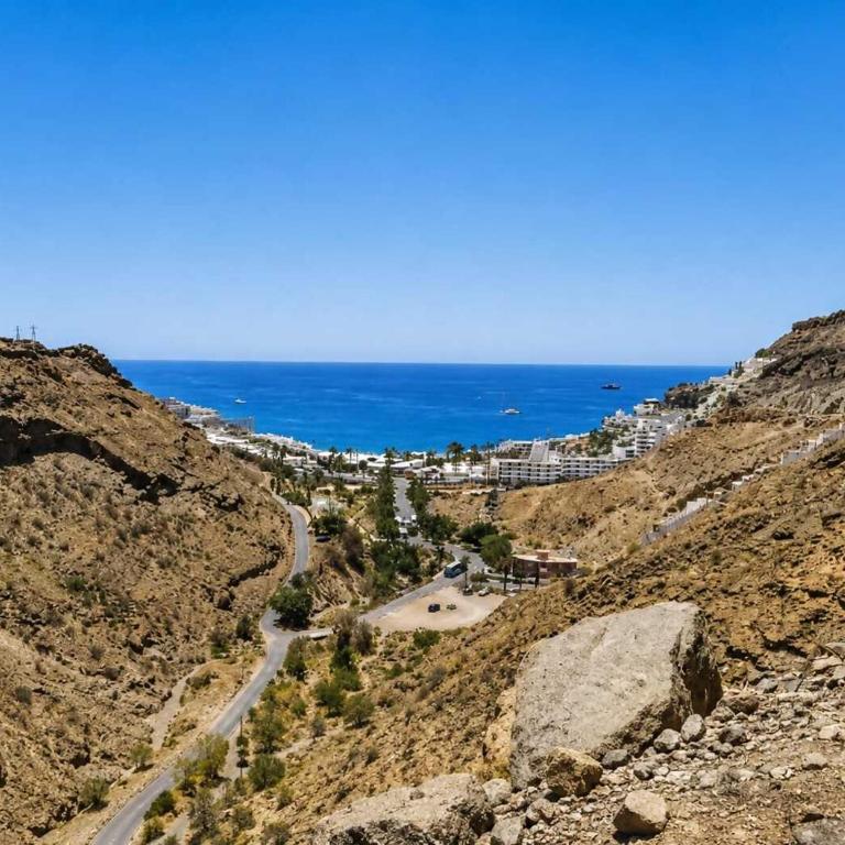 Sea View Terrace - Three-Bedroom Apartment - 10