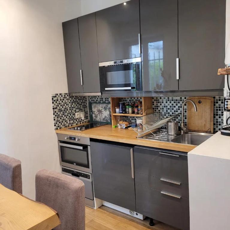 Superbe duplex avec terrasse au coeur de Paris - Appartement 1 Chambre - 7
