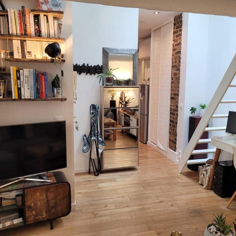 Superbe duplex avec terrasse au coeur de Paris - Appartement 1 Chambre - 14
