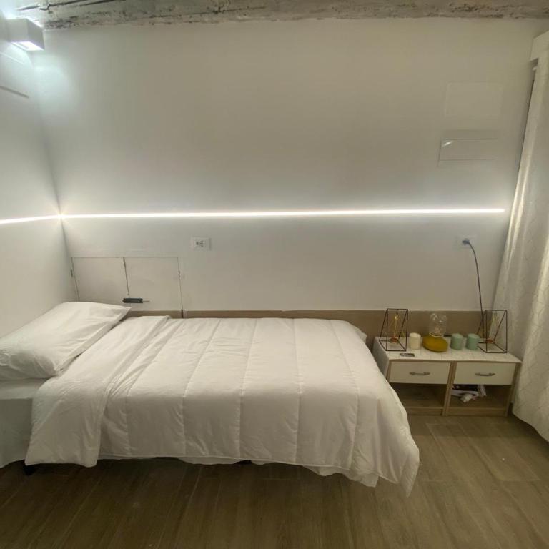 Luxury Apartment - One-Bedroom Apartment - 9