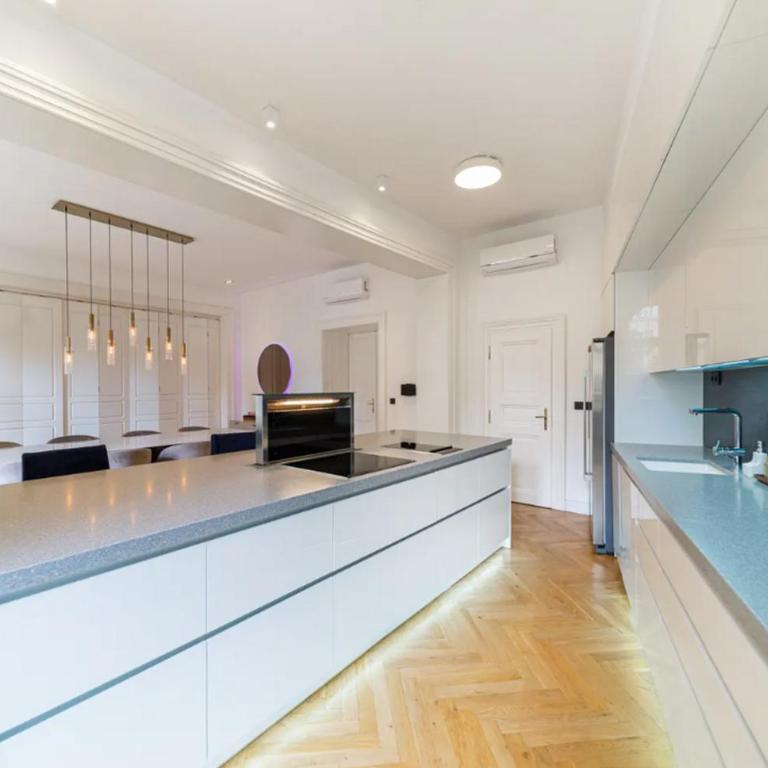 SassureHomeM2 - Maison 3 Chambres - 2