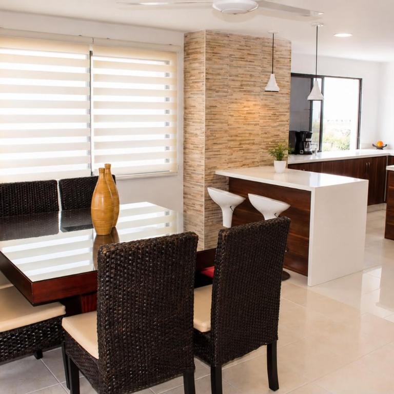 Oceanfront Duplex with Balcony El Laguito Cartagena - Three-Bedroom Apartment with Sea View - 5