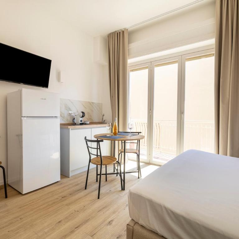 2 - Dimora Largo Franchì Apartments - One-Bedroom Apartment - 7