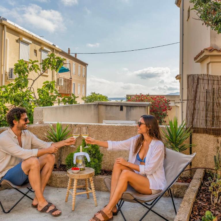 Casa François Appartement rénové à 100 m de la plage de Calvi - Appartement - 3
