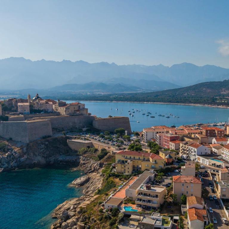Casa François Appartement rénové à 100 m de la plage de Calvi - Appartement - 29