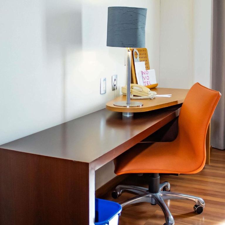 Novotel Monterrey Valle - Habitación Executive con cama grande - 2