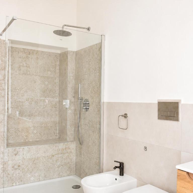 Il Casale delle Finestre Rosse - Camera Matrimoniale con Bagno Privato - 10