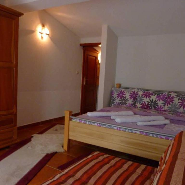 Apartments Zurich Ulcinj - Deluks Trokrevetna Soba - 3