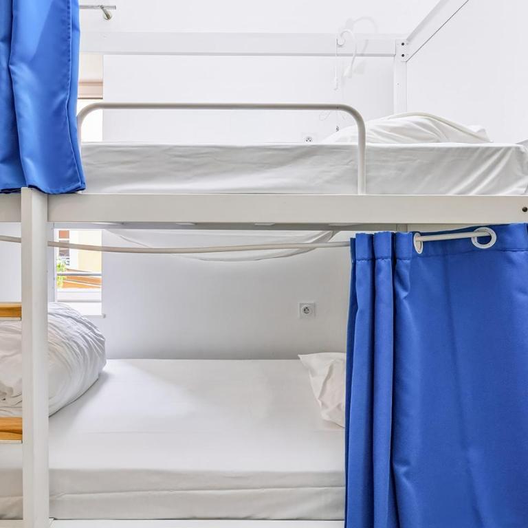 Le Couvent - Hostel - Lit dans Dortoir Mixte de 4 Lits - 8