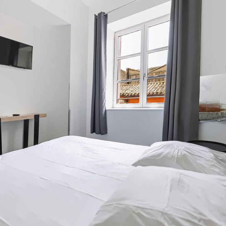 Le Couvent - Hostel - Chambre Quadruple Deluxe - 9