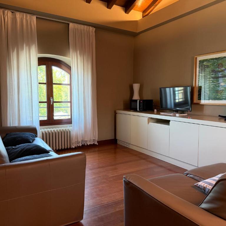 Casa Girardi - Appartamento con 2 Camere da Letto e Vista Lago - 2