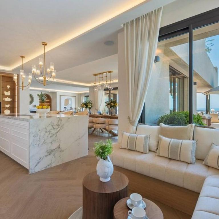 Edwin alojamento v32 - Four-Bedroom Penthouse Apartment - 15