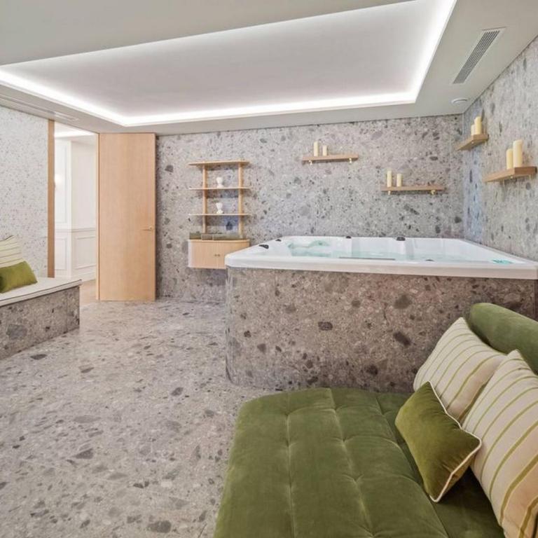 Edwin alojamento v32 - Four-Bedroom Penthouse Apartment - 24