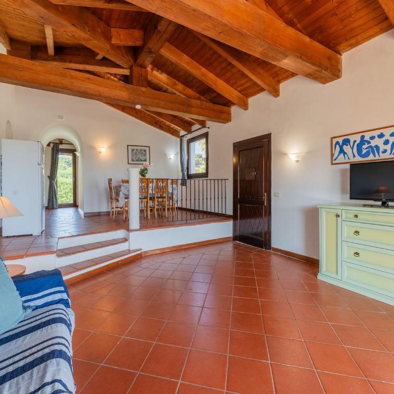 Spacious accommodation with lovely pool - Appartamento - 9