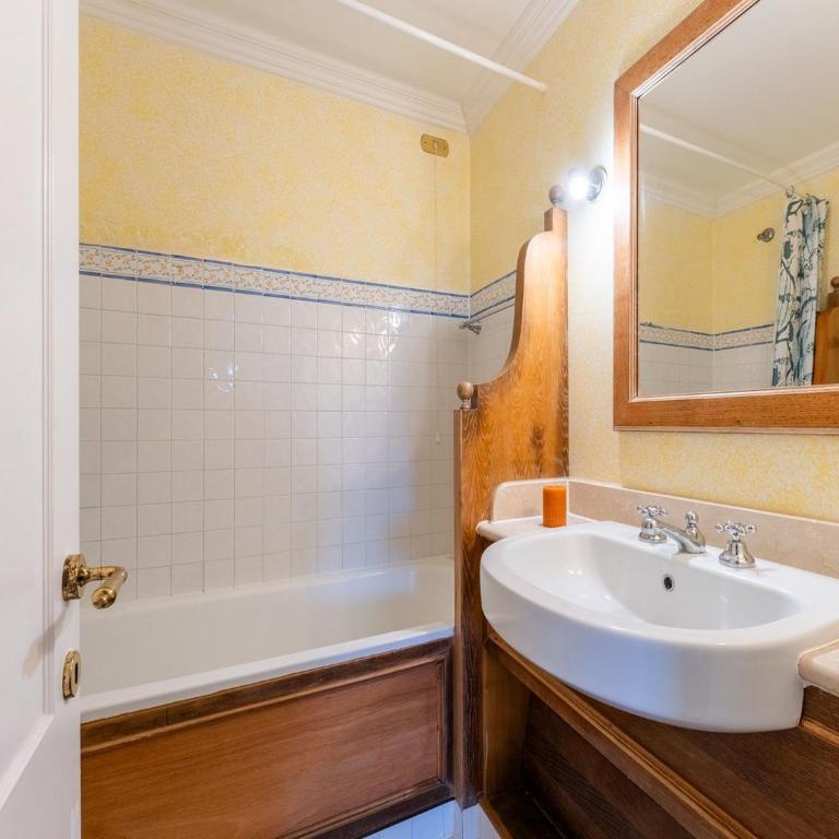 Spacious accommodation with lovely pool - Appartamento - 12