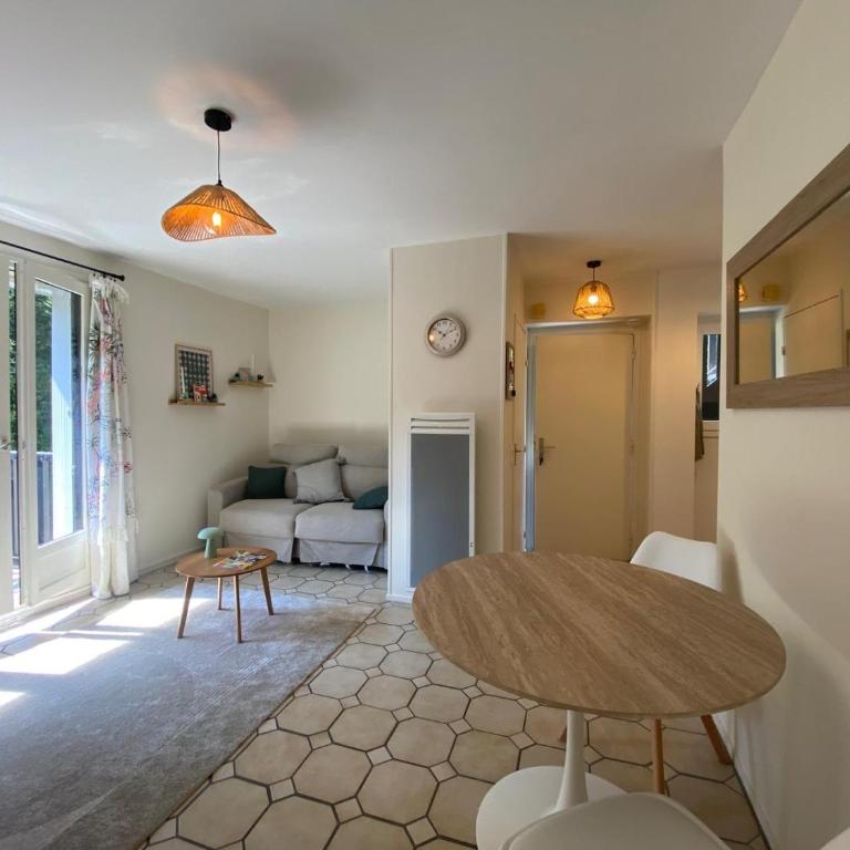 Charming apartment with tennis court and pool - Apartment mit 1 Schlafzimmer - 6