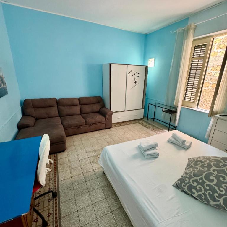 Room 091 - Doppelzimmer mit Gemeinschaftsbad - 1