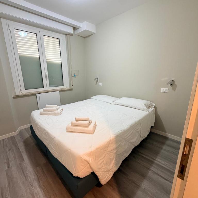 Little Hotel - Camera Familiare - 4