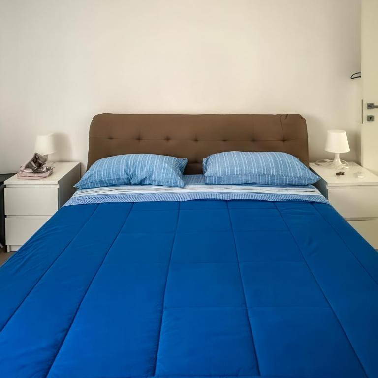 Vivi Ferrara - Appartamento con 2 Camere da Letto - 2