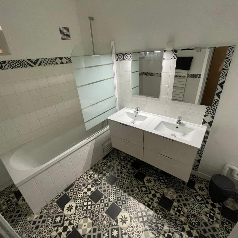 Appartement T3 à 8 min du Futuroscope - Apartment mit 2 Schlafzimmern - 7