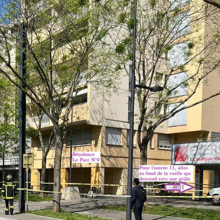 'Tropique' Studette Proche Tram Porte Jeune - Appartamento con 1 Camera da Letto - 29