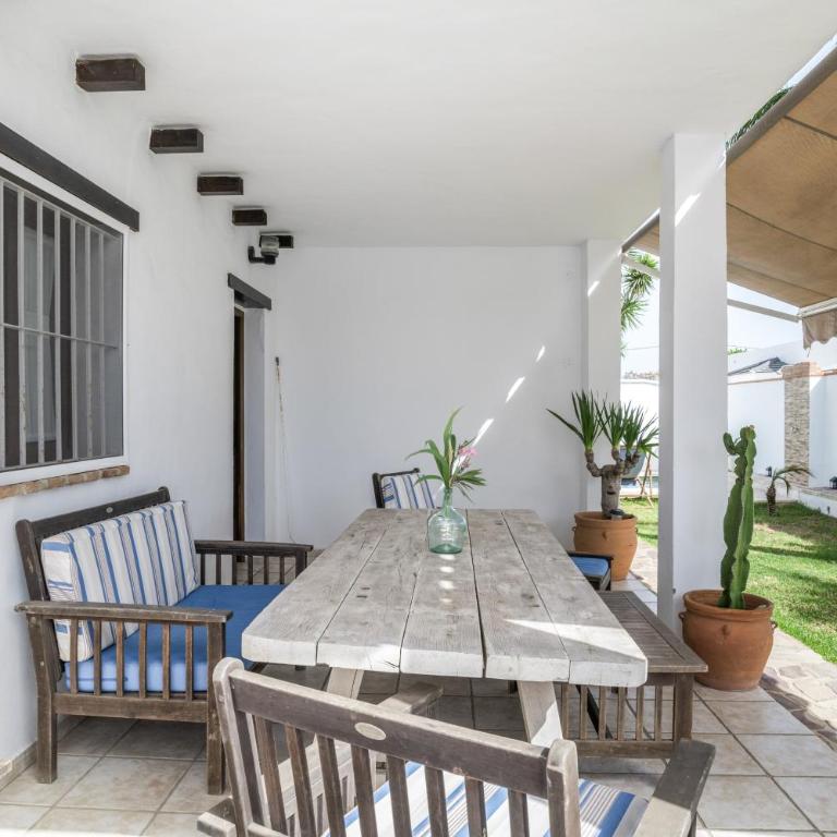 Casa Blanca El Palmar - Familias - Three-Bedroom House - 21
