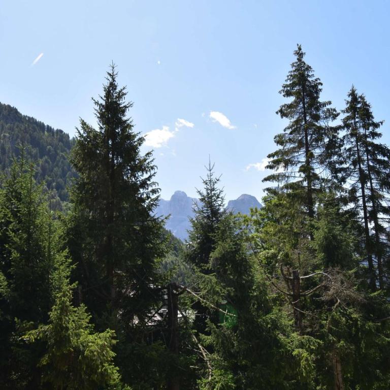 CROZZON view Apartment MhD - Appartamento con 4 Camere da Letto e Balcone - 2