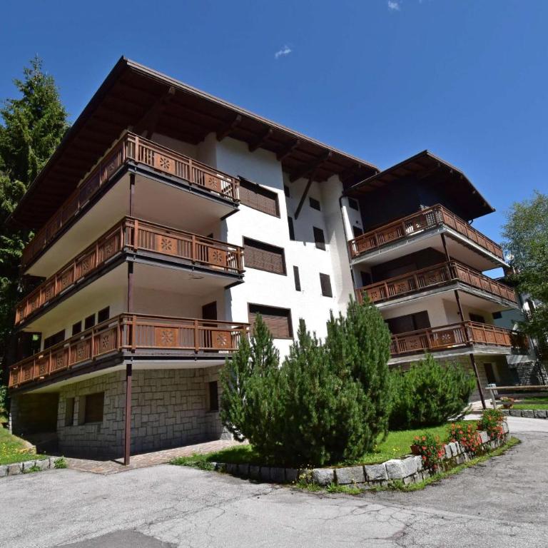 CROZZON view Apartment MhD - Appartamento con 4 Camere da Letto e Balcone - 9