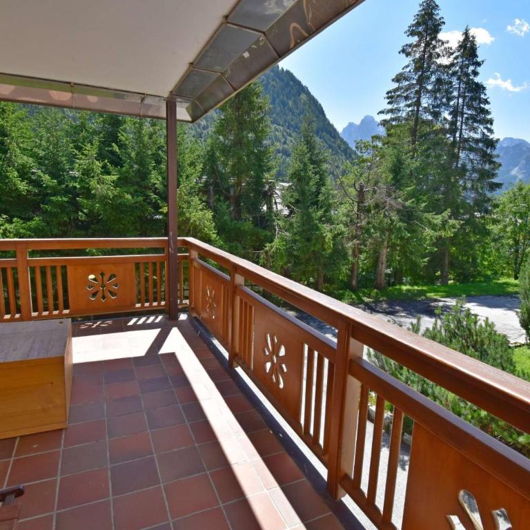 CROZZON view Apartment MhD - Appartamento con 4 Camere da Letto e Balcone - 16