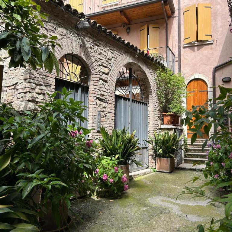 Miri house Desenzano del Garda -Centro storico, 30 m dal lago - Appartamento con 1 Camera da Letto - 1