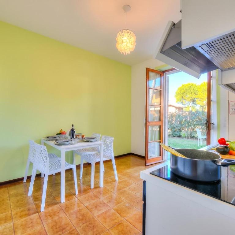 Villa Fiorita Apartments - Appartamento con 2 Camere da Letto - 9