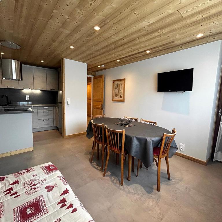 GROTTE AUX FEES A - Appartement skis aux pieds - Wifi- Parking - Appartement 2 Chambres - 4